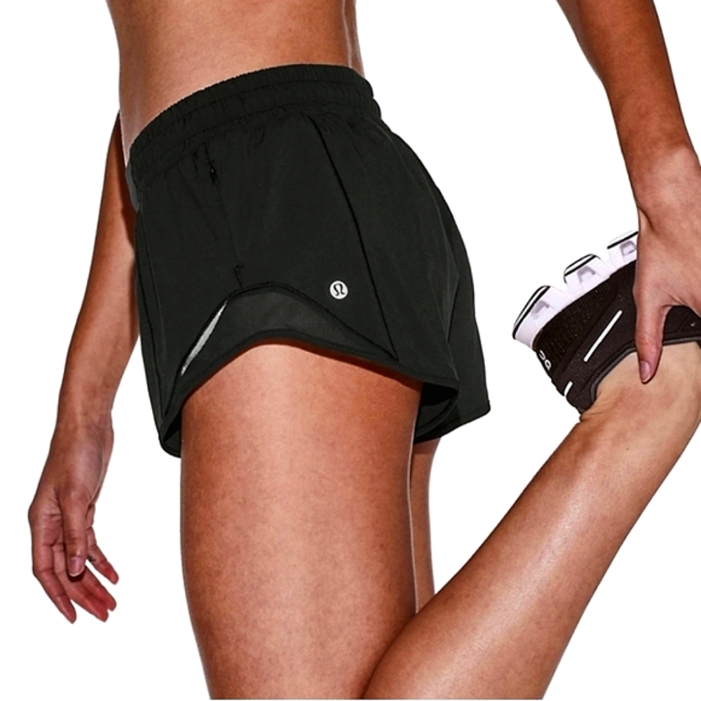 Lululemon Hotty Hot II Shorts 2.5